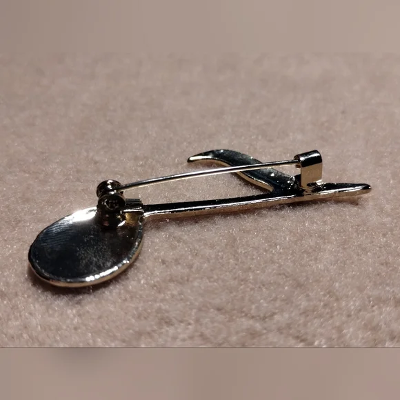 💵 Music Note Pin - Picture 2 of 3